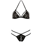 Soutien-gorge-en-dentelle-noire-avec-bonnets-detachables-et-string